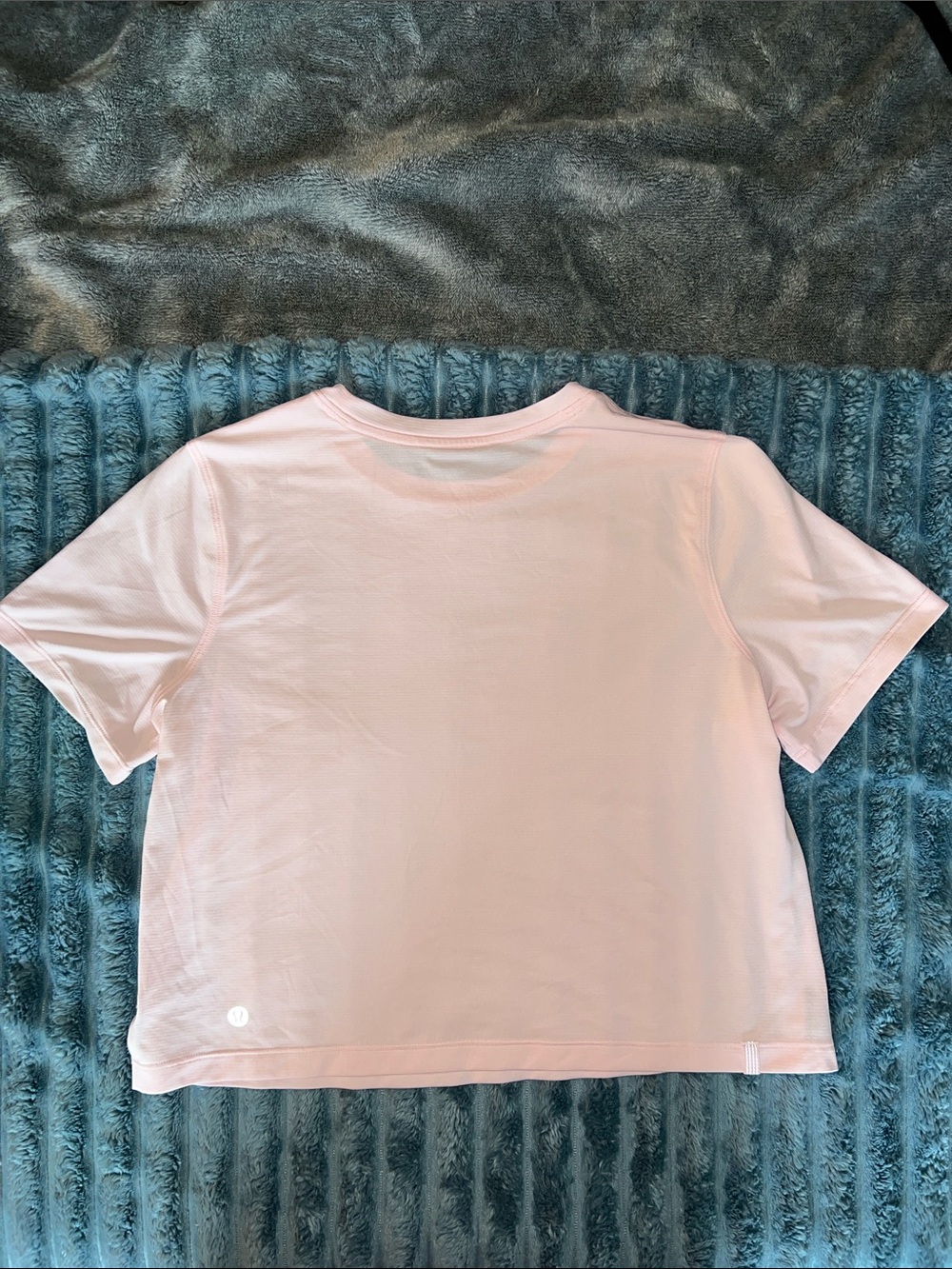 lululemon athletica Crop Light Pink Short Sleeve Crew Tee - Picture 3 of 3